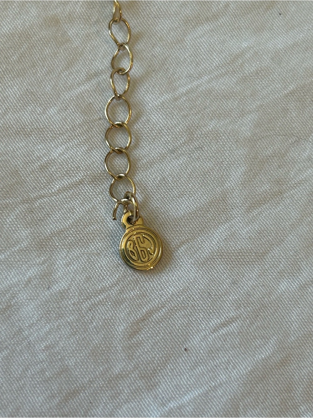 Mary Kay Gold Key Pendant Necklace - Picture 4 of 4